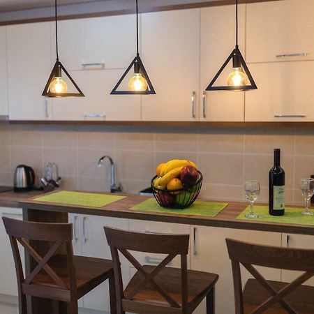 Apartmani Tref Petrovac Exterior photo