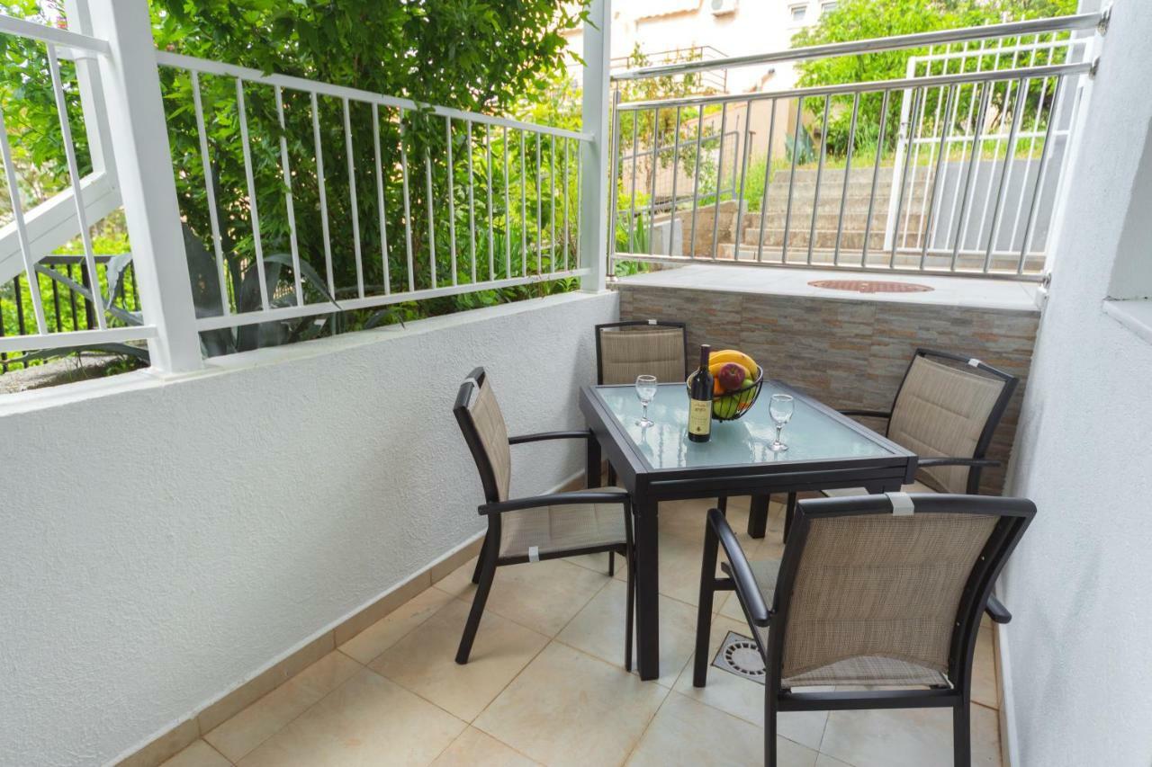 Apartmani Tref Petrovac Exterior photo
