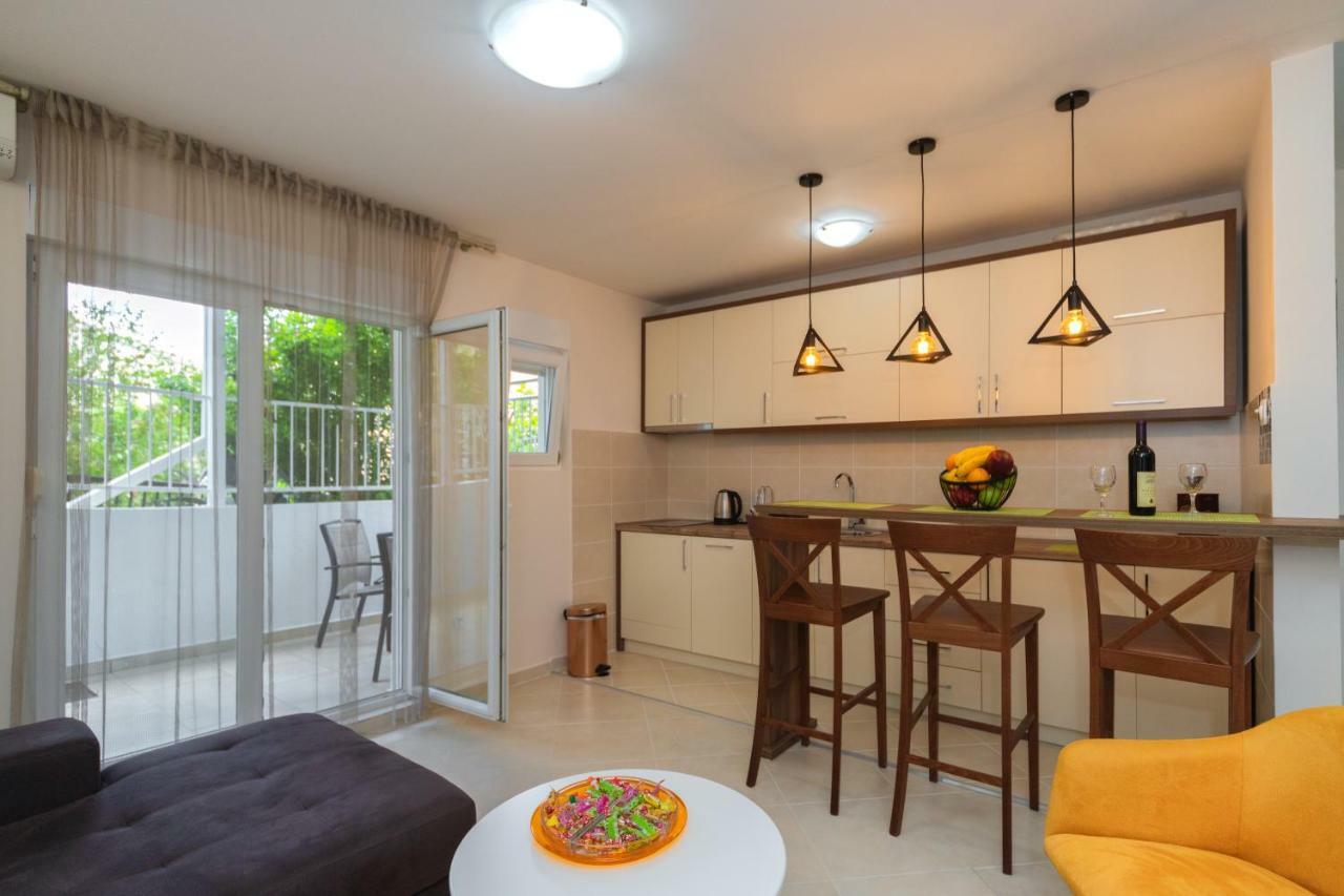 Apartmani Tref Petrovac Exterior photo