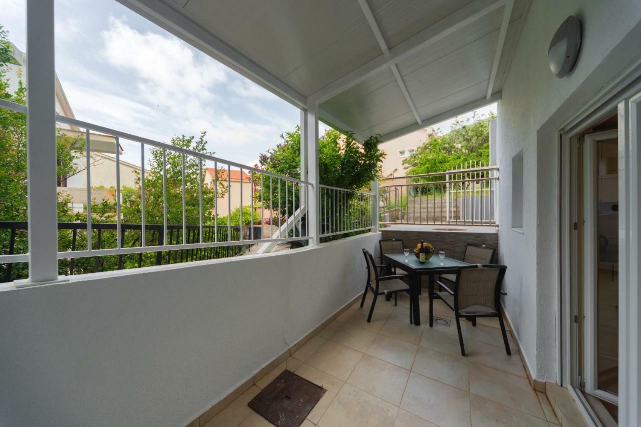 Apartmani Tref Petrovac Exterior photo